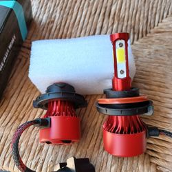 Headlight Bulbs H13. New