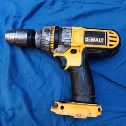 DeWalt DC927 is a heavy-duty 18V cordless 1/2-inch hammerdrill/driver