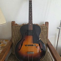 Vintage 1953 Gibson ES-125 (Acoustic-Electric)