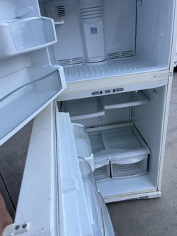 Icy Cold Fridge By G.e. $125.00moving Out Sale 