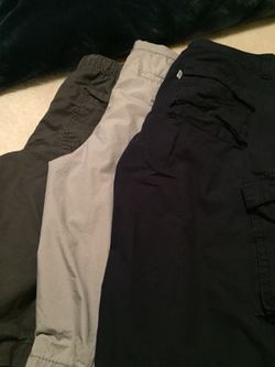 Boys cargo shorts blue Levi’s , light gray and drk gray cargo old navy size 14/16