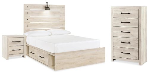Cambeck Whitewash Full Panel Bed with Storage, Chest and Nightstand