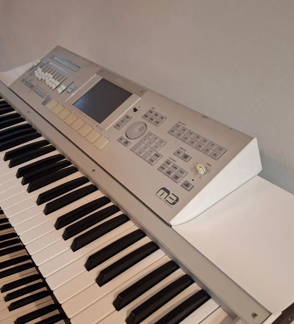 Korg M3 61 Key