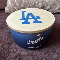 Dodger Candle (Citrus Volcano Scented) 