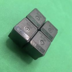 0(contact info removed)AA-MOPAR-CHRYSLER-DODGE-JEEP-Mini Relay 4 Pack OEM