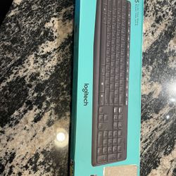 Logitech Keyboard 