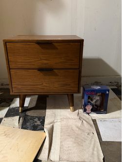 Small night stand/dresser