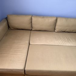 Sleeper sectional 3 Seat With Storage