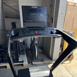 Treadmill 