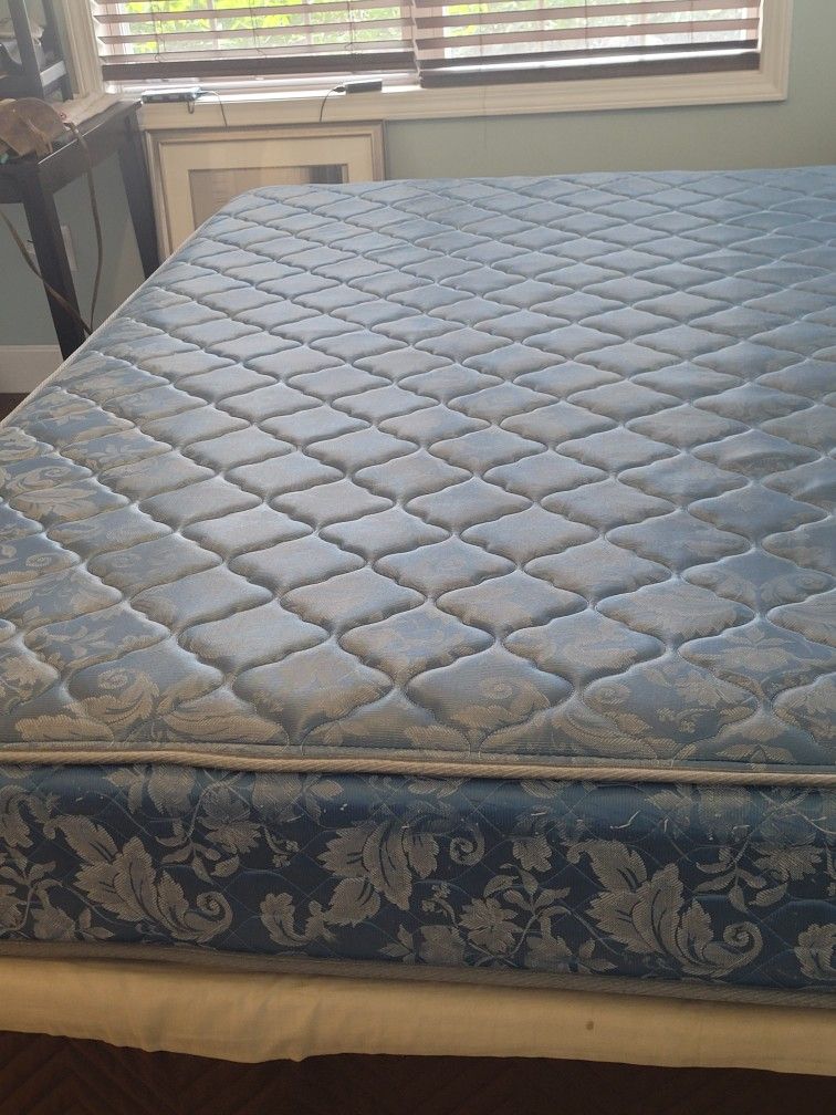 King Size Headboard, Mattress, Box Springs and Frame for Sale in Spring