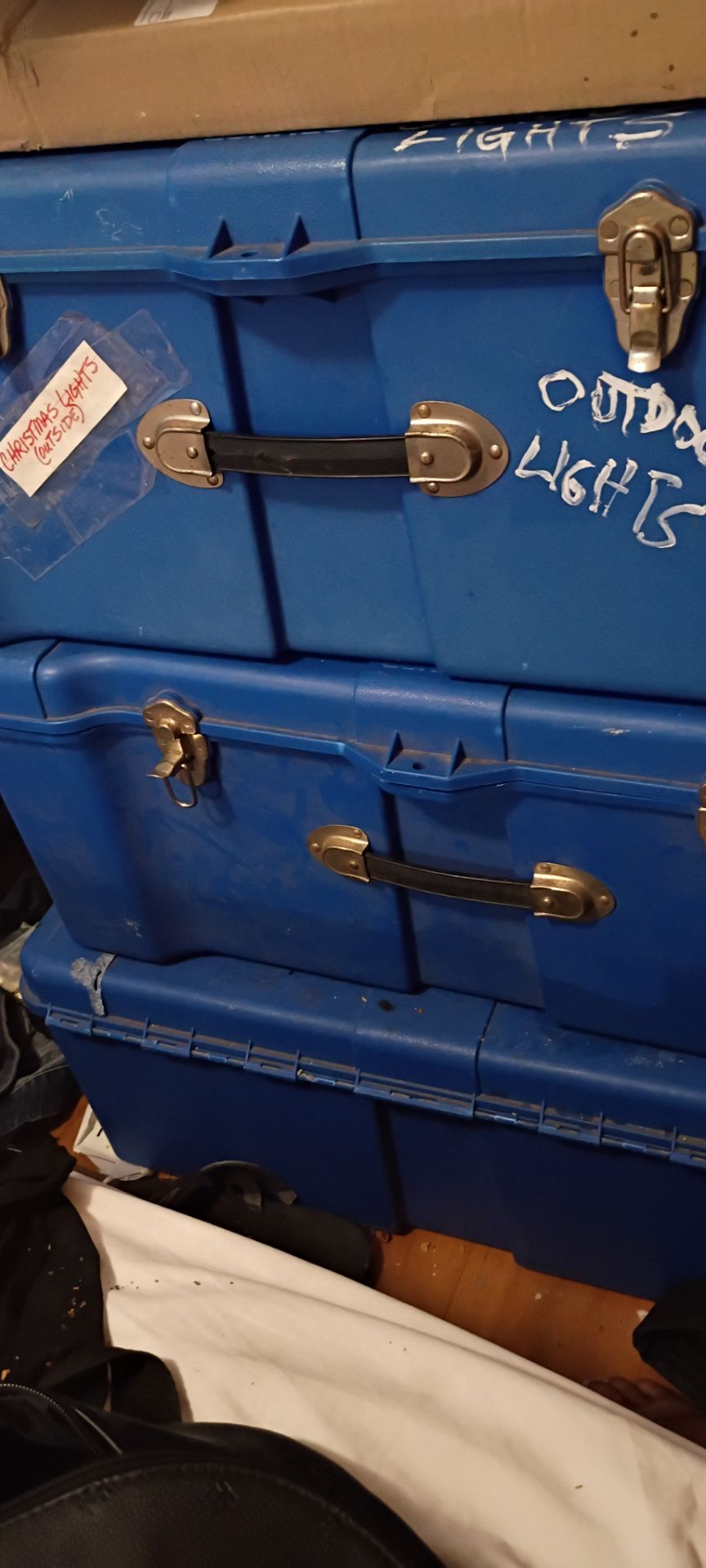 Blue luggage totes