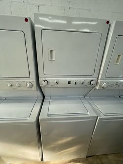 Kenmore Stacked Washer Dryer Unit