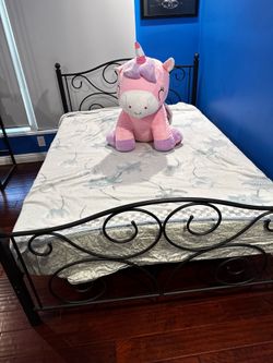 Full bed with mattress