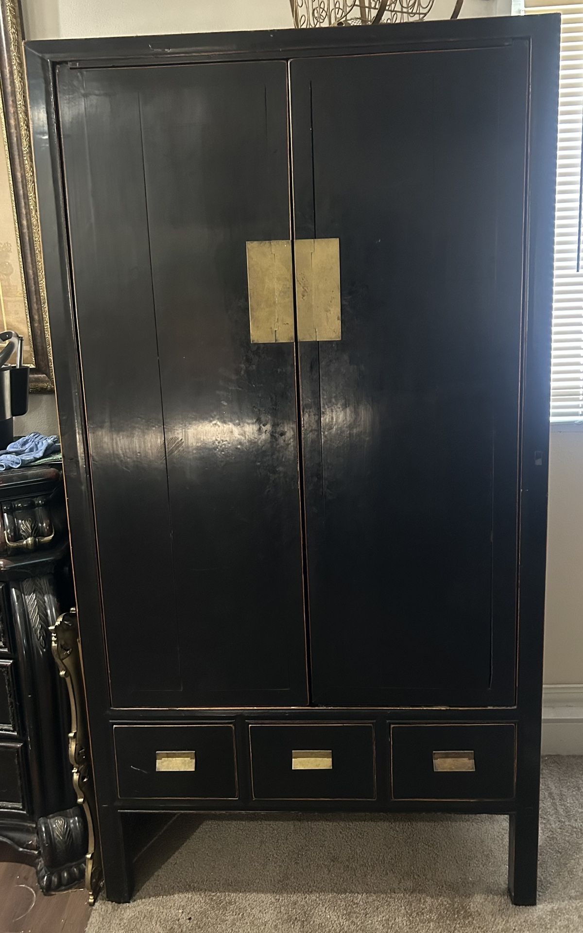 Cabinet ( FREE )