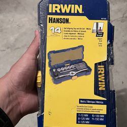 Irwin Self Aligning Tap And Die Set