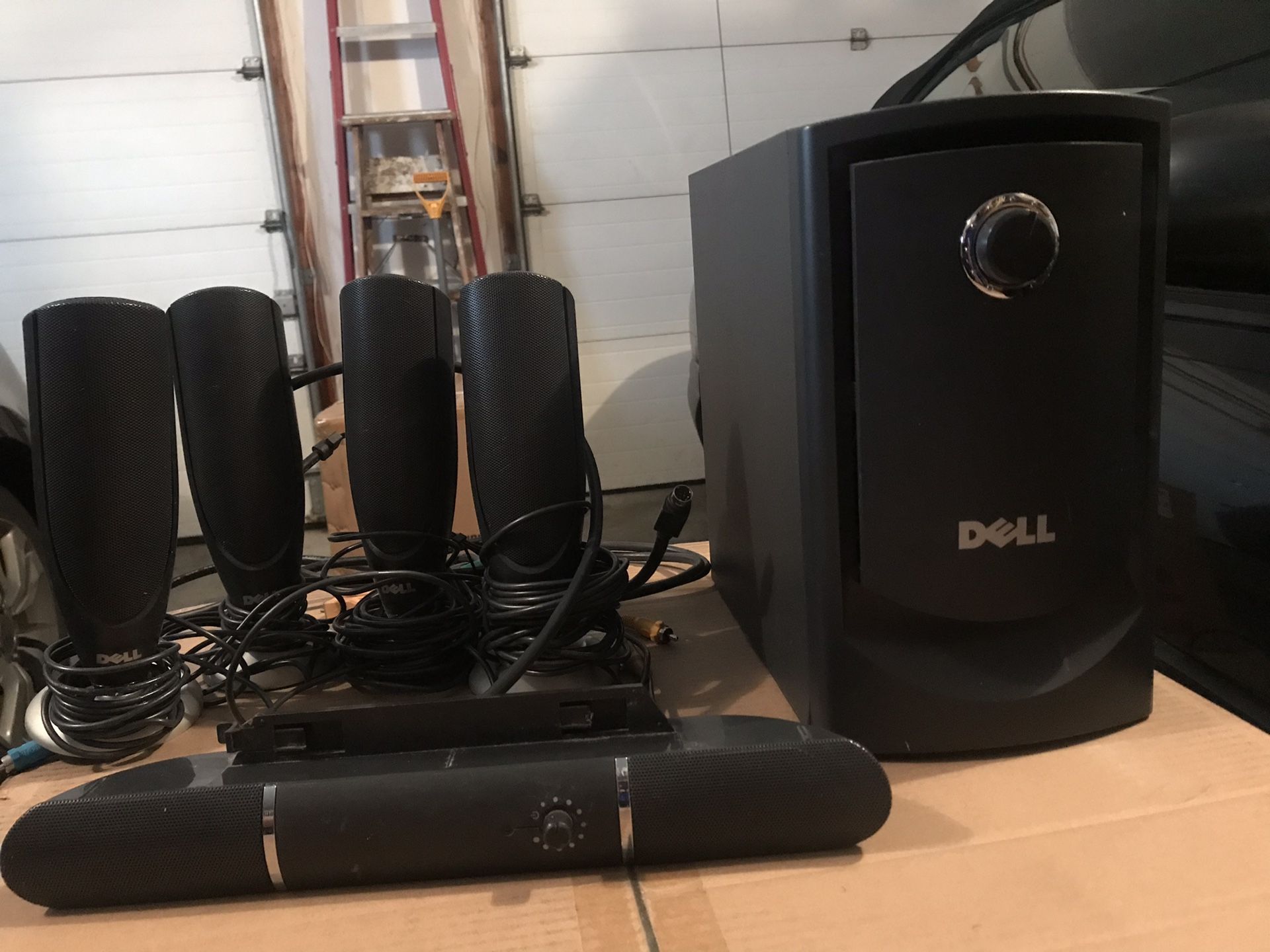 Dell MMS 5650 5.1 home theatre surround system for pc for Sale in Ross