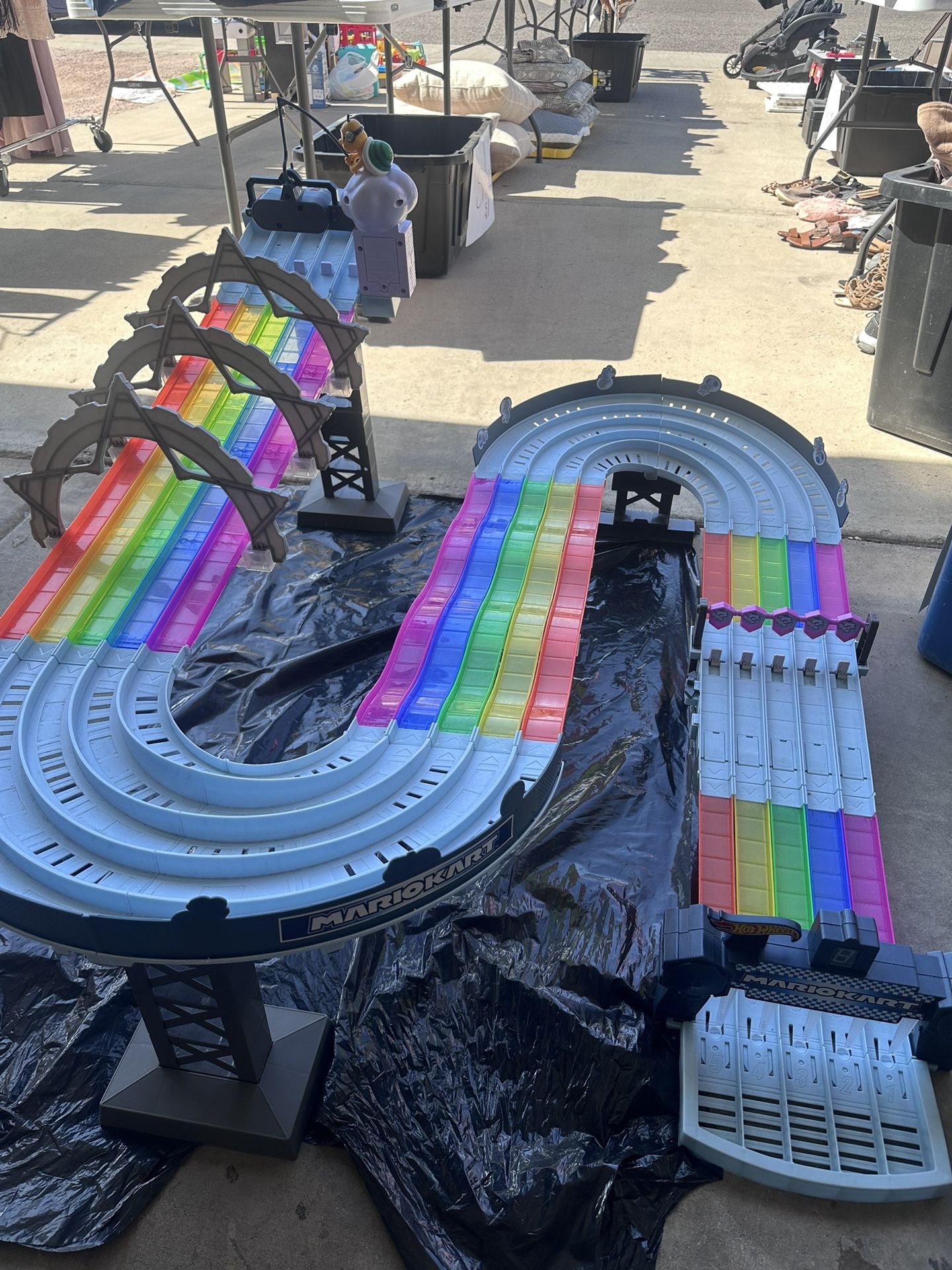Mario kart Rainbow Road Track