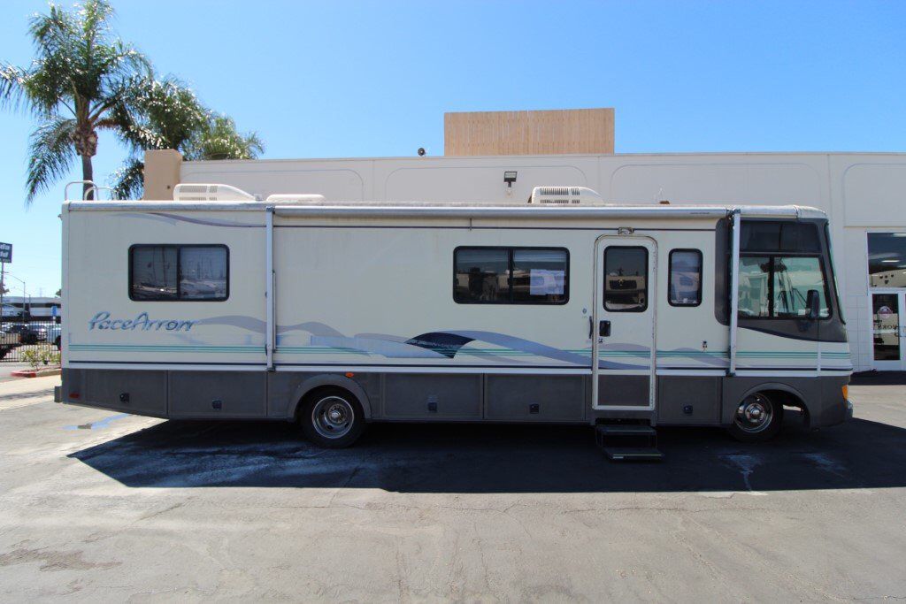 Used 1997 Fleetwood Pacearrow for sale!