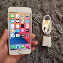 iPhone 7 - UNLOCKED - Like New