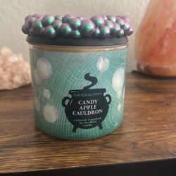 Candy Apple Cauldron Candle - Bath & Body Works