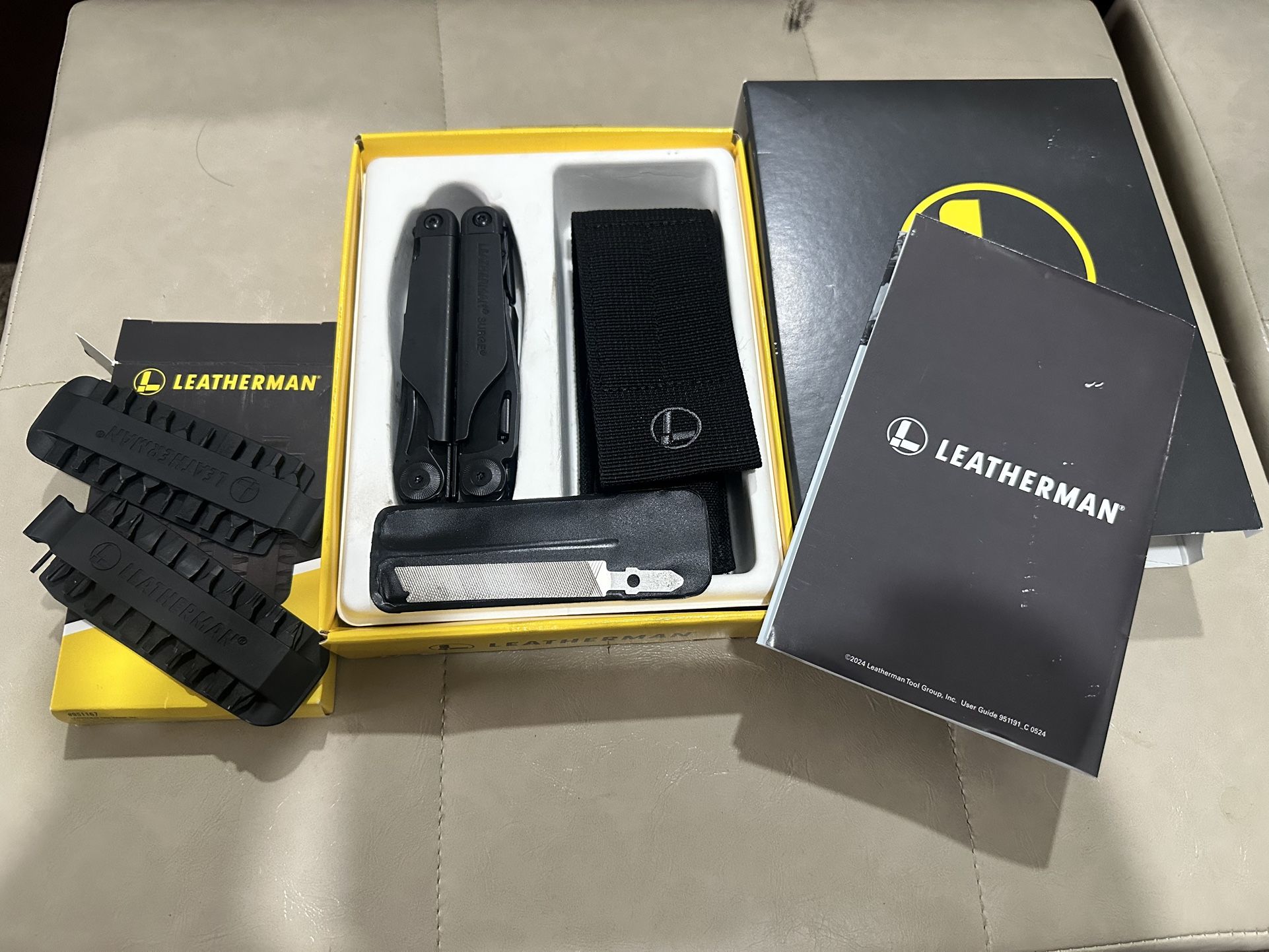 LEATHERMAN, Surge, 21-in-1 Heavy-Duty Multi-tool