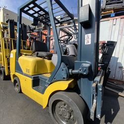 KOMATSU Forklift 7,000 Lb For Sale 