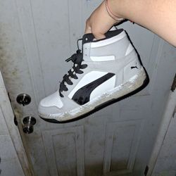 Grey High Top Pumas 