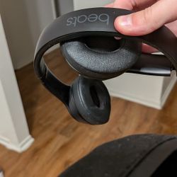Headphones 