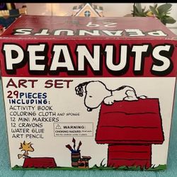 Nib Vintage Peanuts Art Set