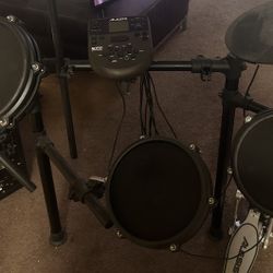 Electronic Drum Set
