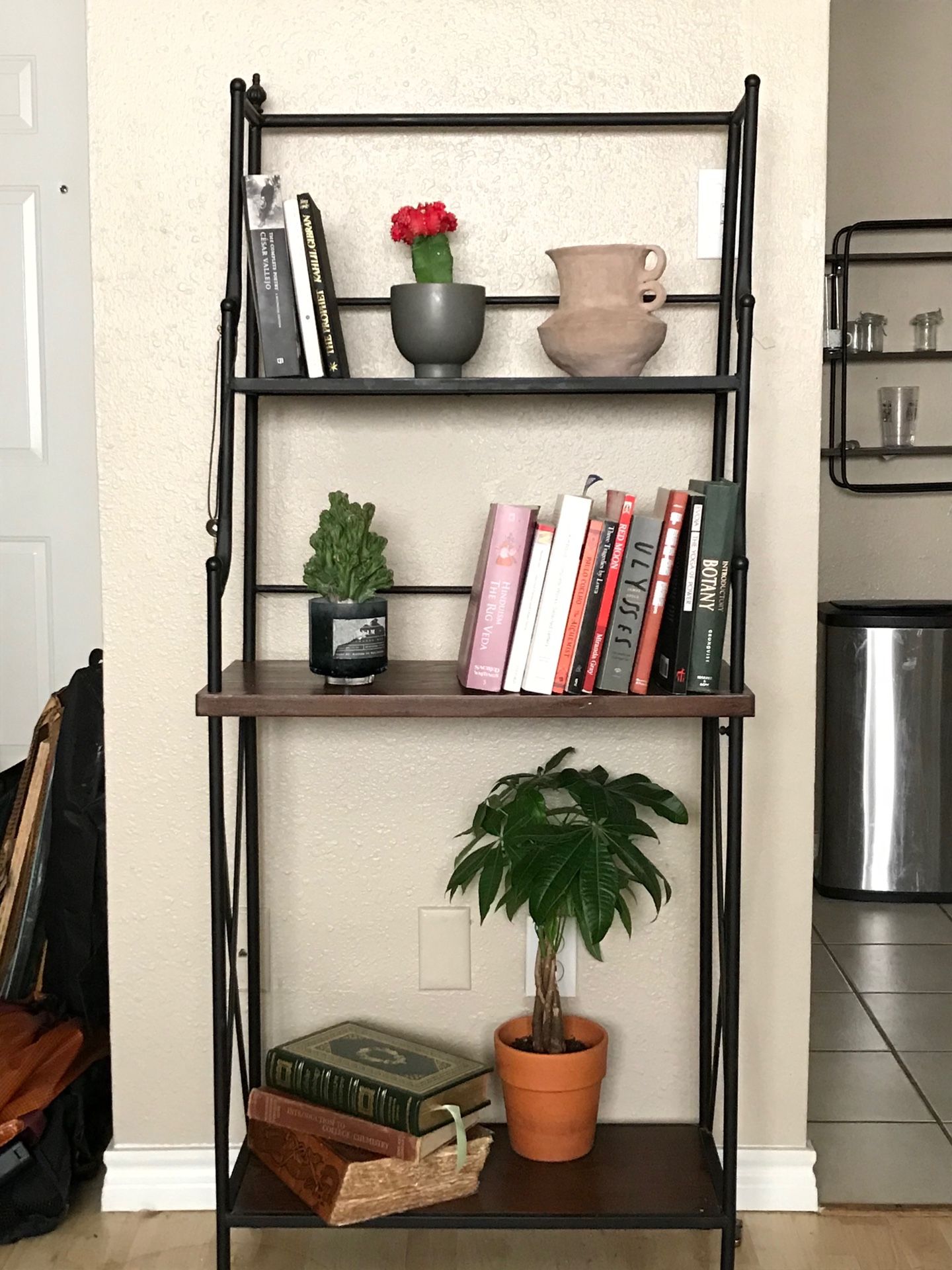 Metal Book Shelve