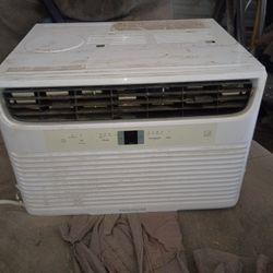 Window Air Conditioning Unit