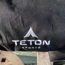 Camping Cot + Carrying Case