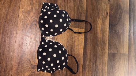 34d  Victoria secret