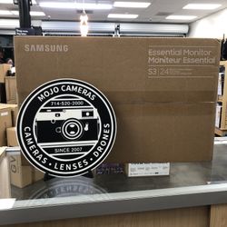 Samsung Essential S3 24” Monitor
