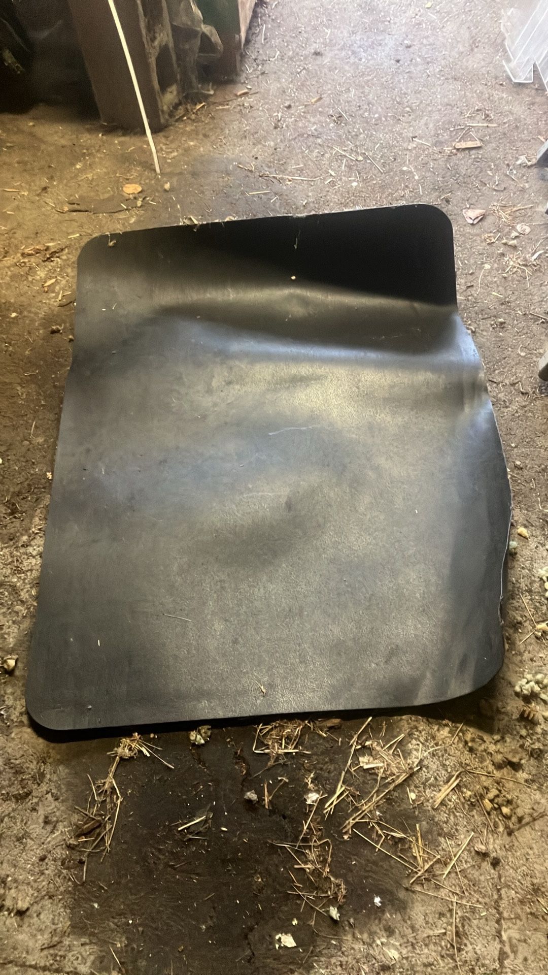 Free: Hard surface chair mat / protector