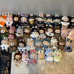 Pop Mart blind box! Labub plush toy keychain
