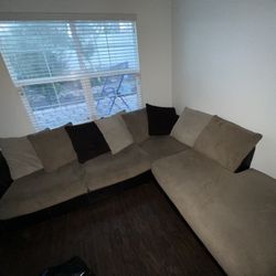 Brown & Tan Sectional Couch – Super Comfy & Spacious!