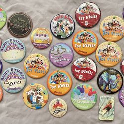 DISNEY PARKS RESORT DISNEYLAND BUTTON PIN LOT $5 For All 