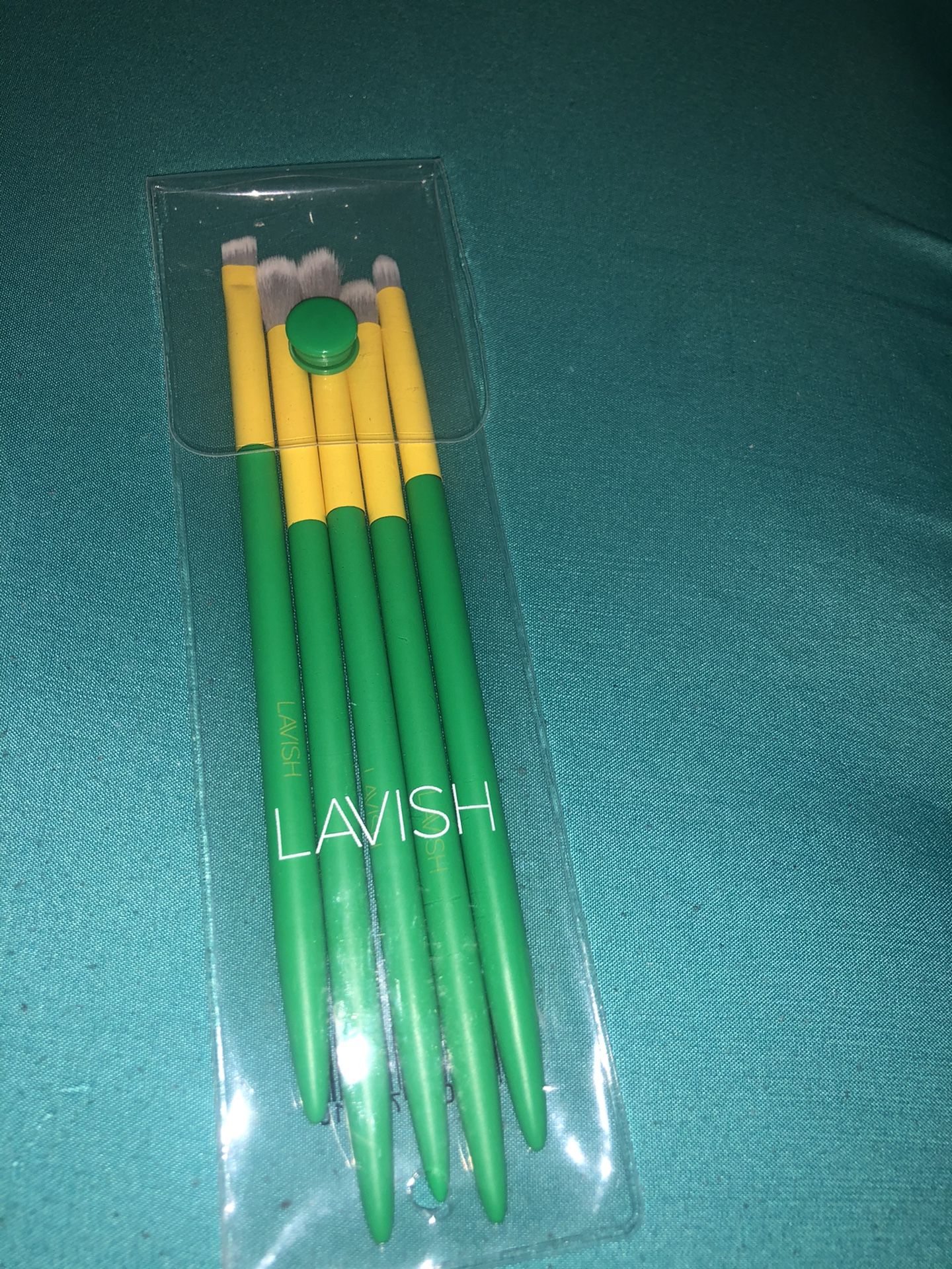 “Lavish” Essential Eye Collection