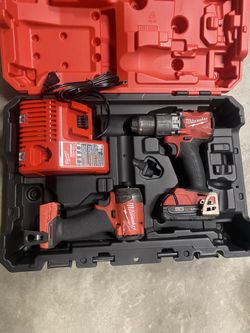 Milwaukee Fuel 1/4” Hex Impact 3 Speed Drill, 1/2” Hammer Drill Set With Battery Charger And Case 18v