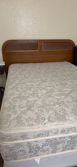 Full Sized Bed