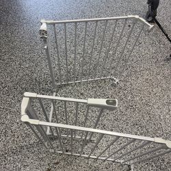 Children’s safety gate for stairs