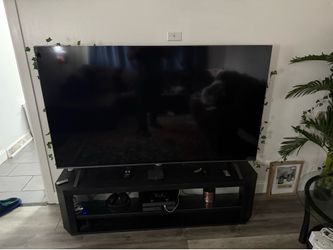75” LG UHD w/ AI (2022)
