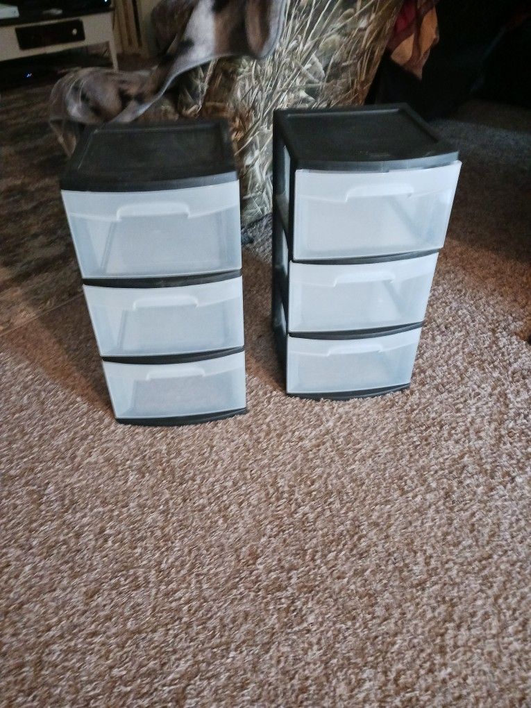 2 New 3 Drawer Plastic Storage Drawers $25 Each Both For $40 Must Pick Up Broadway And APACHE BUCKEYE AZ CASH ONLY PLS THANKS 😊 Check Out My Page