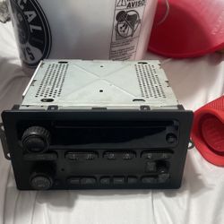 99-06 Chevy Silverado Stock Stereo