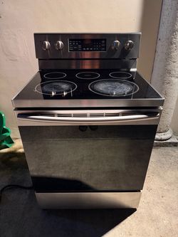 Samsung 30″ Freestanding Electric Range – 5-Burner Glass Top, Air Fry & Convection – Stainless Steel