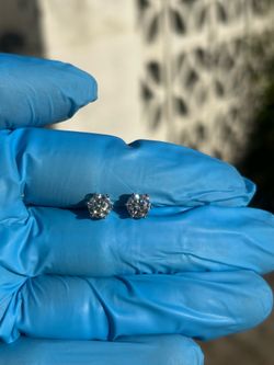 Moissanite silver stud earrings