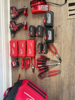 Milwaukee drill / accessories