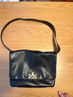 Tory Burch Black Shoulder Bag Flap Front Magnetic Closure Gold Logo Lined